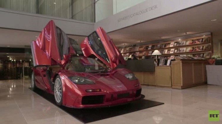 سيارة ماكلارين منتجة عام 1998 قد تباع بـ15 مليون دولار (فيديو)