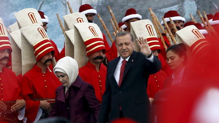 أردوغان يدعو الأحزاب البرلمانية إلى تحمل مسؤولية الاستقرار في البلاد