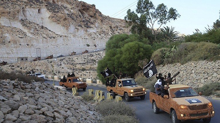 برلين تحذر من احتمال انضمام 200 ألف متطرف ليبي إلى "داعش"