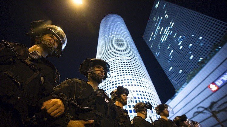 النائب العام الاسرائيلي يرفض محاكمة شرطي ضرب جنديا من يهود أثيوبيا