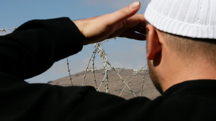 مقتل سوري بسيارة إسعاف إسرائيلية ونتنياهو يحذر