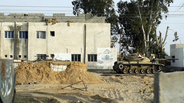 مصر.. الجيش يؤكد تصفية 100 عنصر ينتمون لـ"ولاية سيناء" ردا على هجمات الشيخ زويد