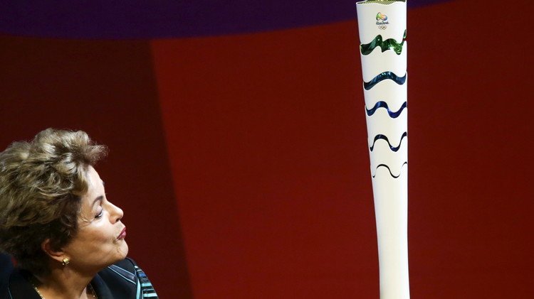 12 ألف شخصية يحملون شعلة أولمبياد ريو دي جانيرو 2016