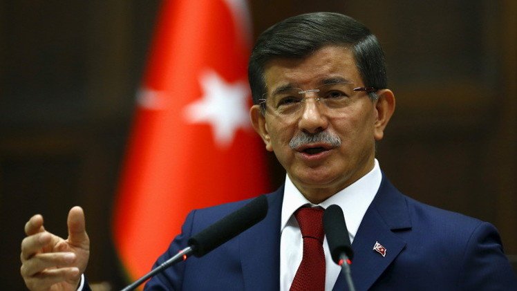 أردوغان يكلف رئيس الوزراء داود أوغلو بتشكيل حكومة جديدة