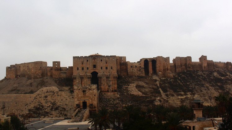 تضرر جزء من سور قلعة حلب الأثرية بتفجير نفق 