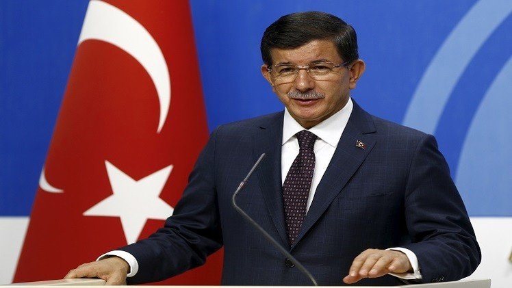 داود أوغلو يدافع عن أردوغان مع انطلاق محادثات تشكيل حكومة ائتلافية
