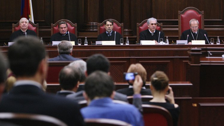 المحكمة الدستورية الروسية تؤكد سيادة الدستور وتنفيذ قرارات المحكمة الأوروبية في إطاره