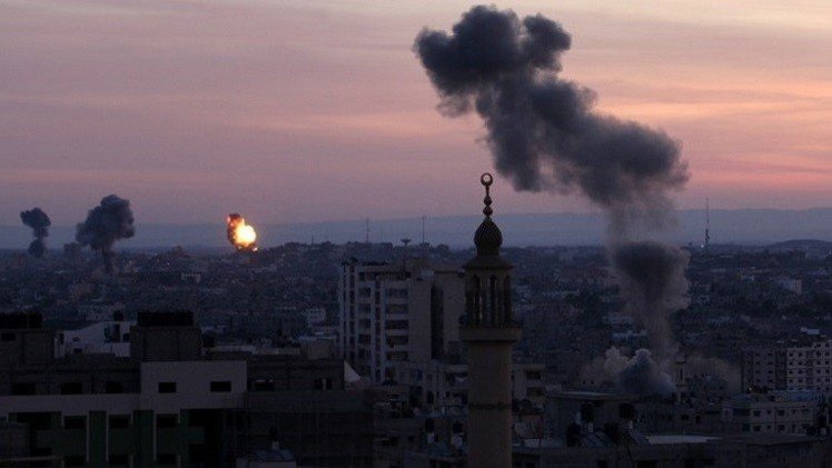 غارتان إسرائيليتان على غزة ردا على صاروخ
