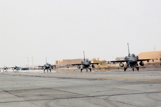معركة الأنبار.. وزارة الدفاع تعلن مقتل 70 من داعش والعبادي يزور قاعدة الحبانية