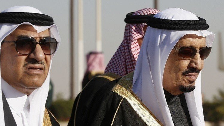 الملك السعودي و1000مرافق في إجازة صيفية بفرنسا (صور)