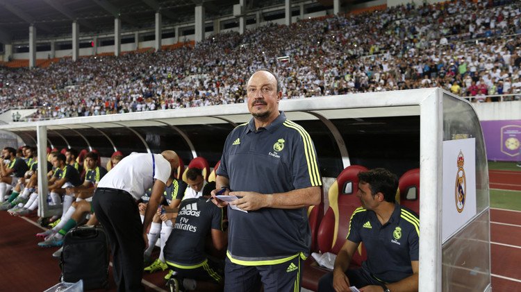 زوجة مدرب ريال مدريد: "زوجي ينظف دائما ماتركه مورينيو"
