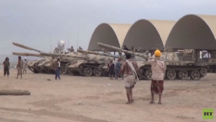 مقتل 4 جنود سعوديين عند الحدود مع اليمن واحتدام المعارك في تعز ومأرب ولحج