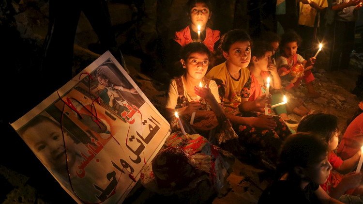 فلسطين تسلم "الجنائية الدولية" ملف جريمة إحراق عائلة دوابشة على يد متطرفين إسرائيليين