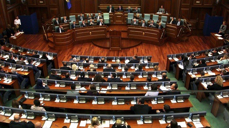 برلمان كوسوفو يصادق على إنشاء محكمة جرائم حرب جديدة