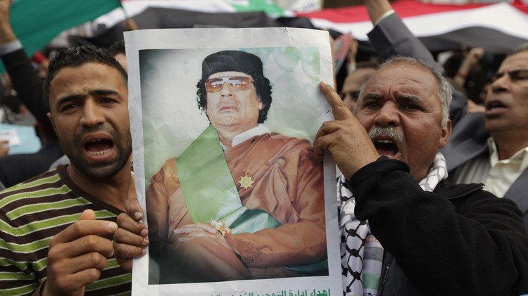لأول مرة في بنغازي.. مظاهرة لأنصار القذافي 