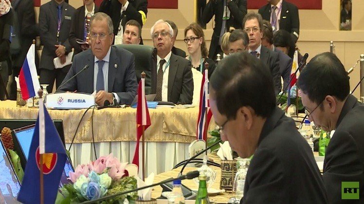 لافروف يتهم دولا بتسييس كارثة الماليزية