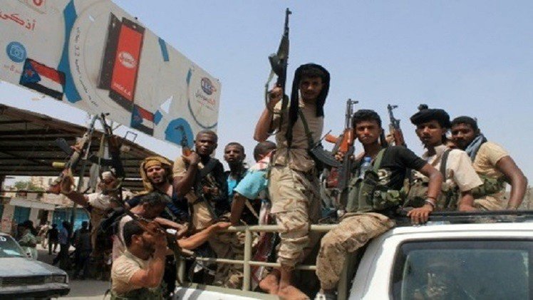 أنصار هادي يتقدمون جنوب اليمن ومطار عدن يستأنف الرحلات المدنية