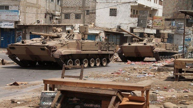 تعزيزات برية سعودية إلى اليمن واللجان الشعبية تواصل تقدمها في الجنوب