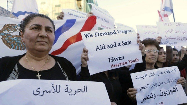 سوريا.. داعش يحتجز أكثر من 100 عائلة آشورية في القريتين (صور)