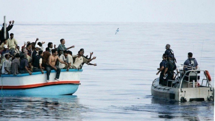 إيطاليا.. خفر السواحل ينقذون أكثر من ألف مهاجر 