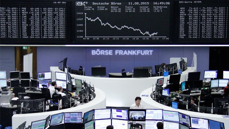 المؤشرات الأوروبية تتراجع وقطاع السيارات أكبر الخاسرين  