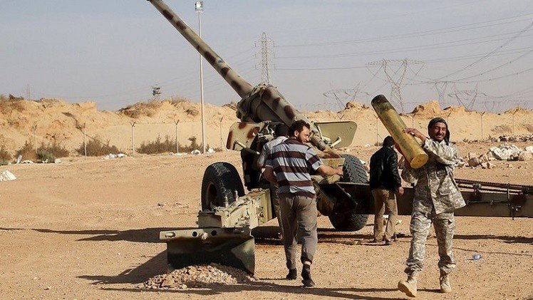 الحكومة الليبية تطلب من الدول العربية توجيه ضربات جوية ضد "داعش"