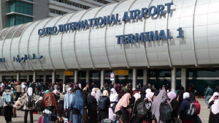 احتجاز وكيل وزارة بحكومة حماس في مطار القاهرة