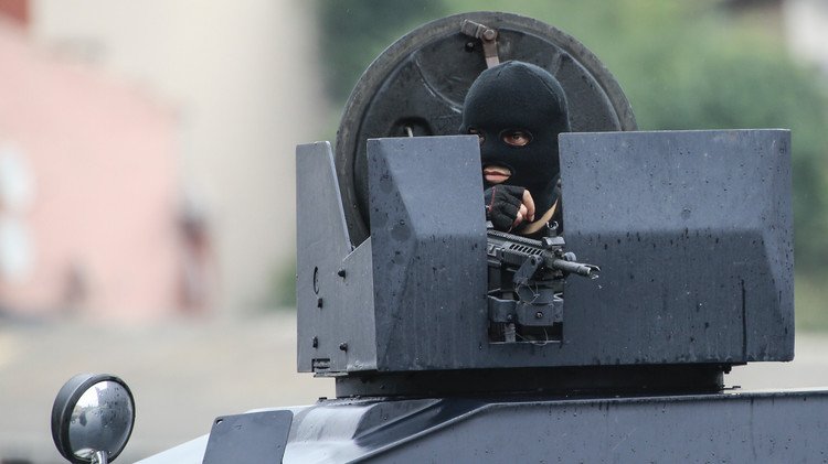 مقتل 8 عسكريين أتراك بتفجير قافلة عسكرية شرق البلاد