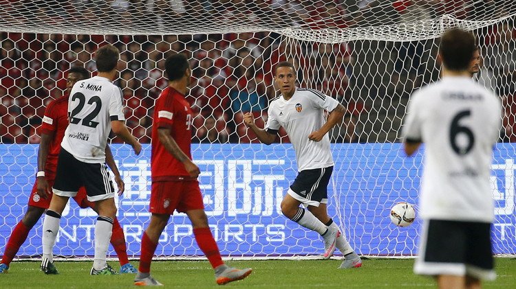 فالنسيا وشاختيور ودينامو زغرب على أعتاب مجموعات دوري الأبطال