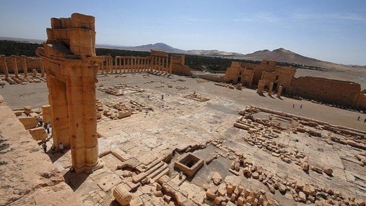   داعش يقطع رأس "سيد السموات" في تدمر