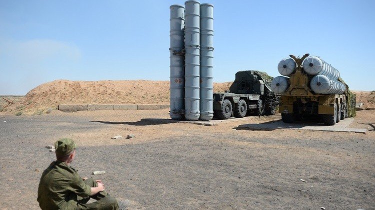 مصدر: خلافات بشأن قيمة صفقة "إس-300" بين إيران وروسيا تؤخر توقيع العقد