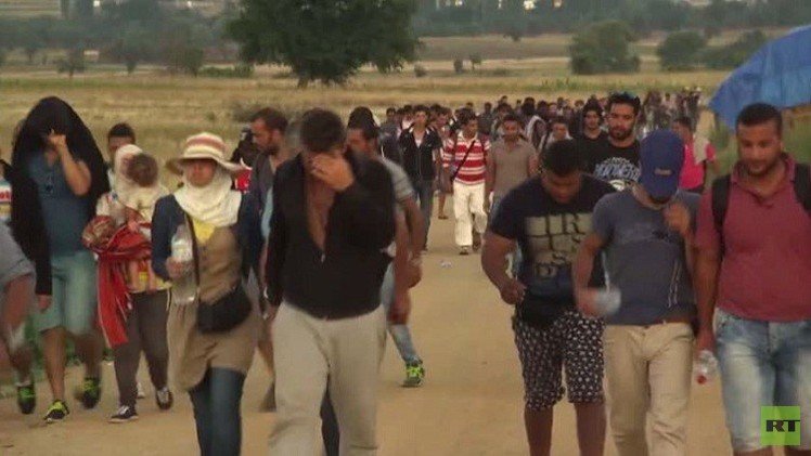 اللجوء.. الخيار المر