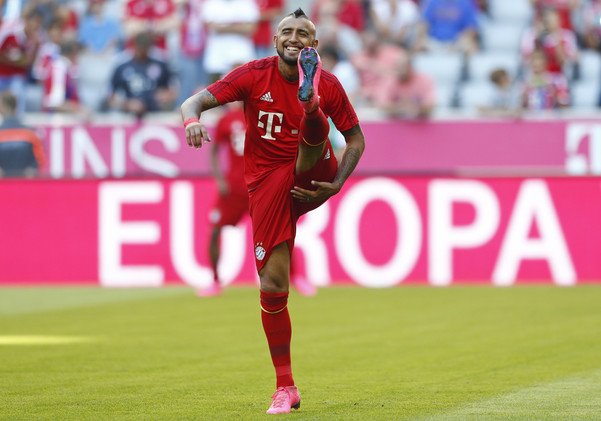 بايرن يتجاوز ليفركوزن بثلاثية في الدوري الألماني