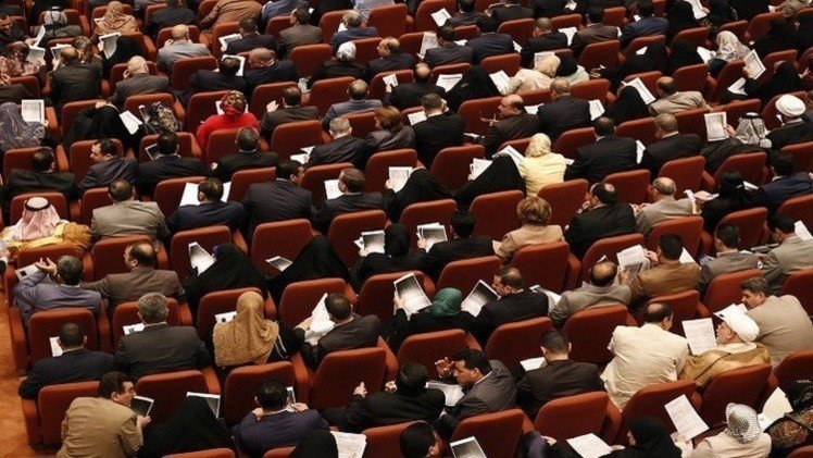 البرلمان العراقي يجدد ثقته بوزير الكهرباء رغم التظاهرات المطالبة باستقالته