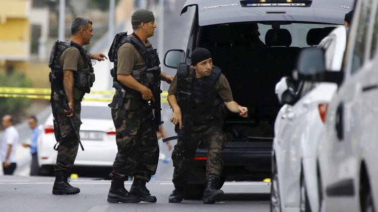 إصابة رجال أمن أتراك بتفجير عبوة ناسفة في محافظة شرناق