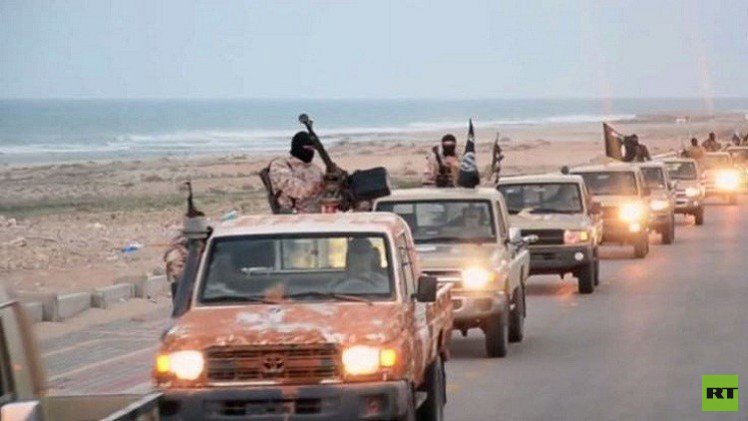 مقتل 4 جنود ليبيين موالين للحكومة في طبرق باشتباكات مع "داعش"