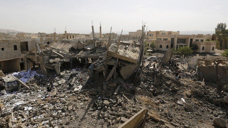 قتلى وجرحى من الحوثيين في غارات للتحالف على تعز جنوب اليمن
