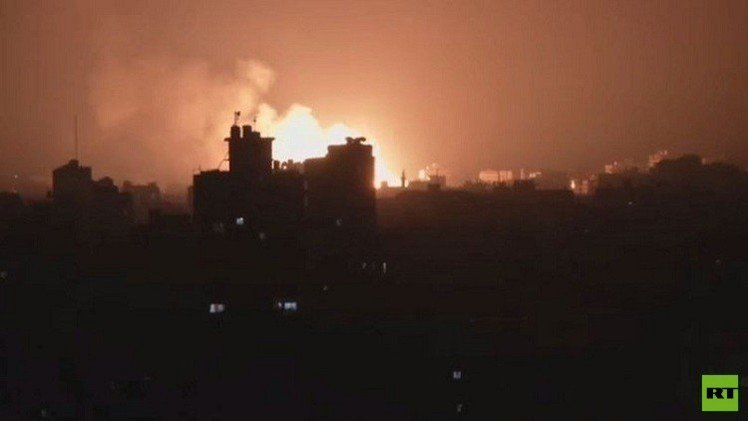 إسرائيل تقصف موقعا عسكريا لحماس بقطاع غزة 