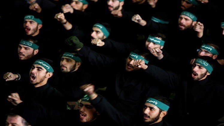 إيران.. 50 ألف عنصر من "الباسيج" يشاركون في مناورات عسكرية 