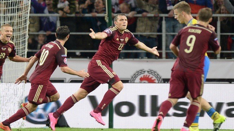روسيا تهزم السويد في تصفيات اليورو (فيديو)
