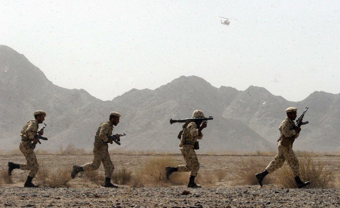 إيران.. مقتل 4 أشخاص باشتباكات بين الحرس الثوري والأكراد