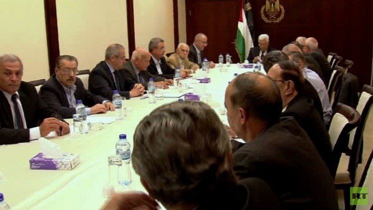 القيادة الفلسطينية تستنكر اقتحام الأقصى