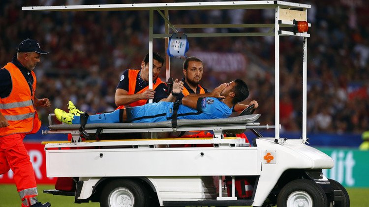 برشلونة يفتقد لجهود رافينيا حتى نهاية الموسم