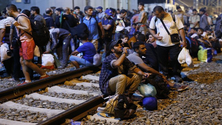 أوروبا تكشف عن خطط لتشجيع المهاجرين السوريين على البقاء في دول الجوار
