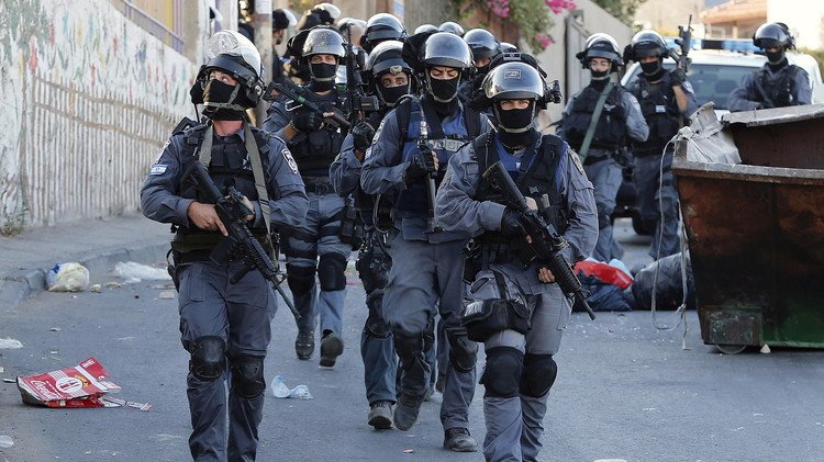 مقتل شاب فلسطيني وإصابة فتاة برصاص الجيش الإسرائيلي