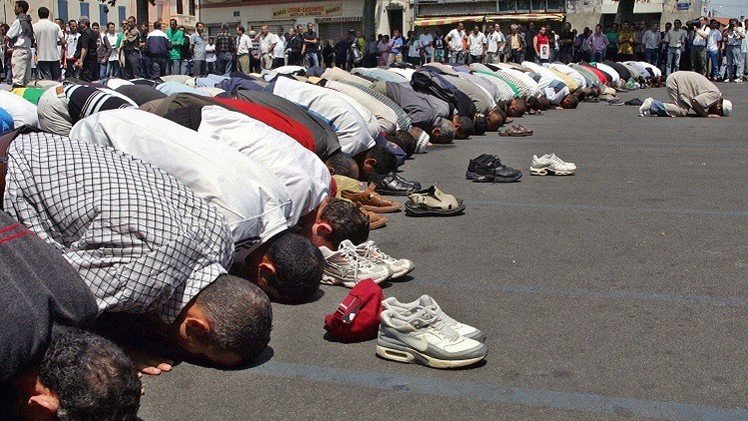 فرنسا.. محاكمة سياسية يمينية لمقارنتها المسلمين بالاحتلال النازي