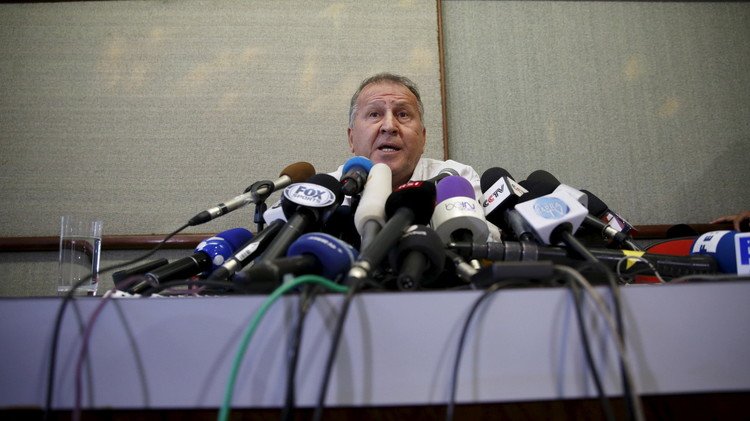 زيكو .. يشكو من قواعد "إمبراطورية" الفيفا