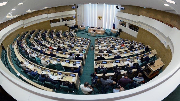 مجلس الاتحاد الروسي يوافق على طلب بوتين استخدام القوات الجوية في سوريا