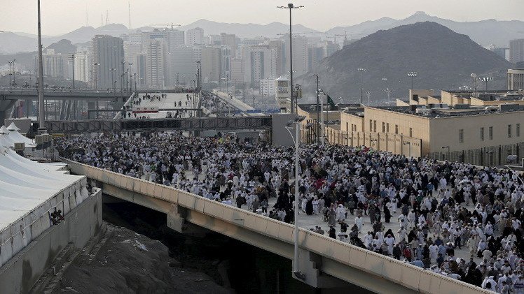 الرياض وطهران تتفقان على إعادة جثامين الحجاج الإيرانيين
