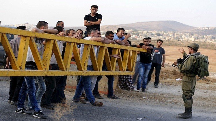 إسرائيل تنفي استهداف مستوطن طفلا فلسطينيا